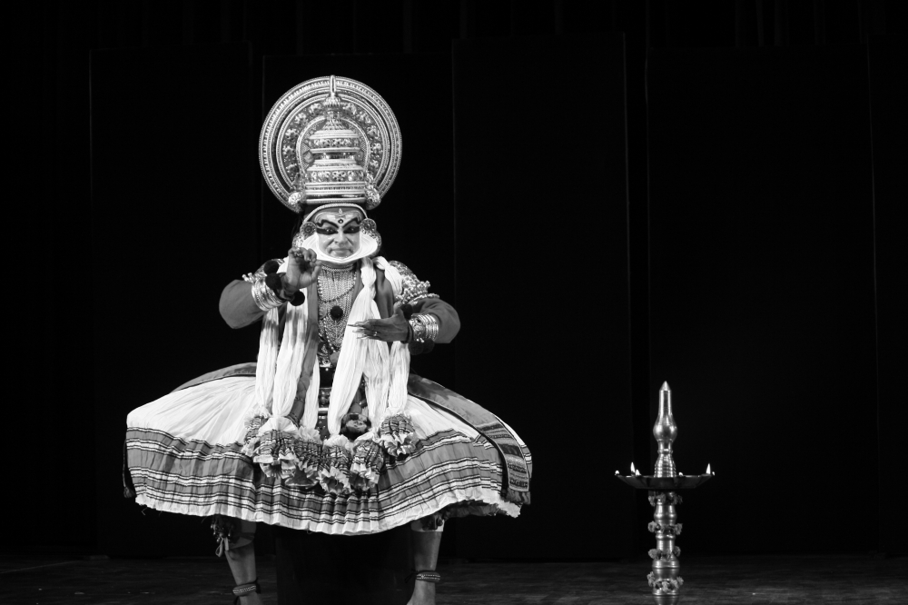 Kathakali in monochrome, Indian, classical, dances, kathak, mohiniattam, kuchipudi, colorful, beautiful, expertise, attractive, evening, theatre,  