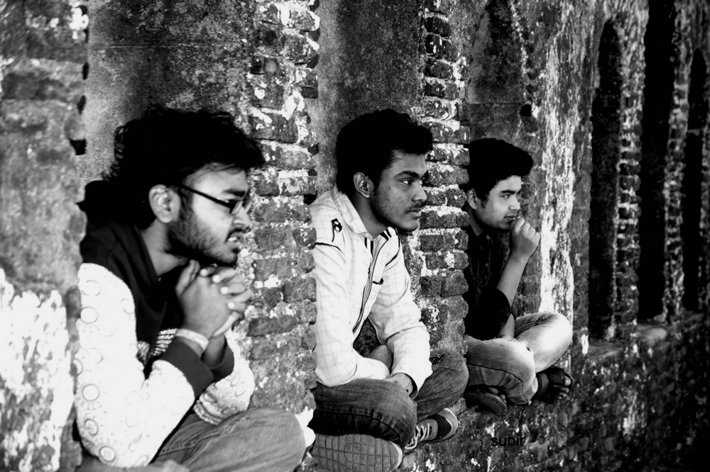 watching something , #people#moods#moods#attitude#trave#place#nikon