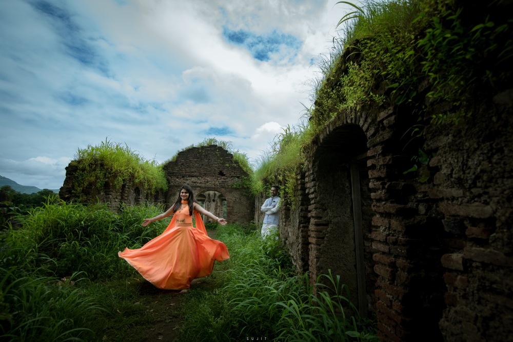 happiness, wallpaper, background, people, love , couple, together, dance, togetherness, bonding, glass ball, sujitpatilphotography, photography, prewedding, wedding, happiness, traditional, reflection,ball