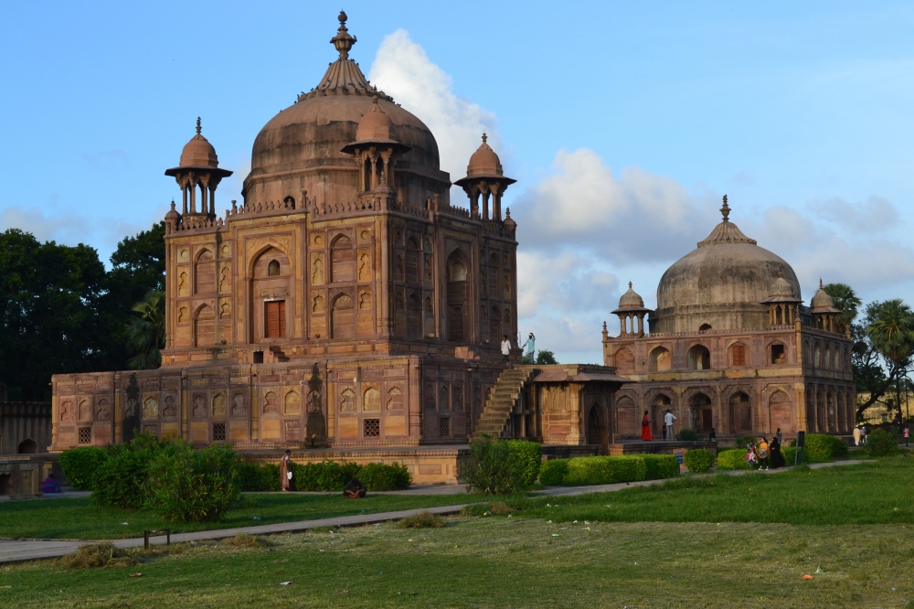 Tombs at Khusro Bagh, Prayagraj, Uttar Pradesh, Tombs, Prayagraj, heritage, maintained, architecture