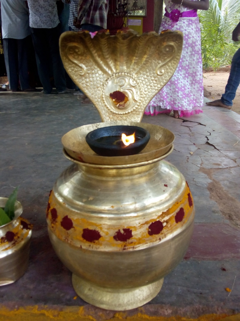 LAMP FOR GODESS., SNAKE GUARD LAMP