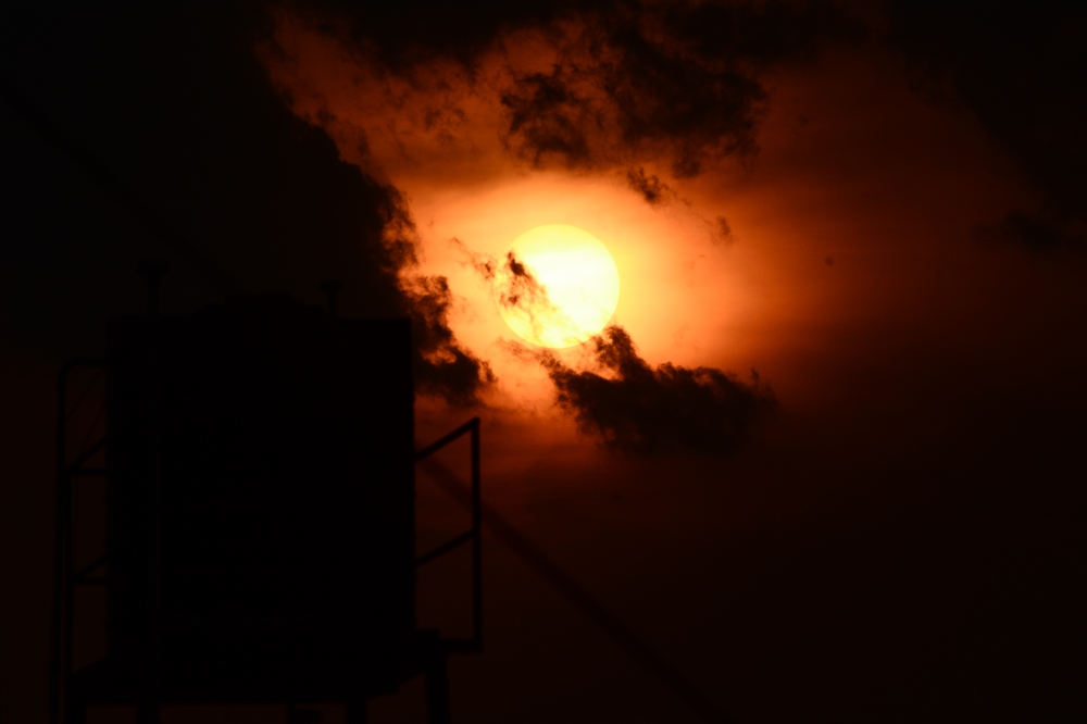 Sunset silhouette, yellow, silhouette photography, Silhouette, sunset, Clouds, 
