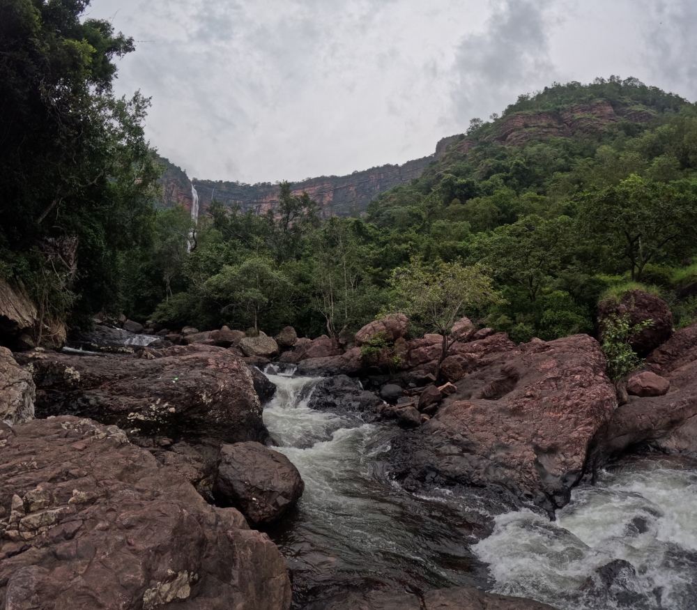 Nambi waterfall , #Nature #background #wallpaper #hdclicks #fullHd #landscape #travel #art #chhitrachotwaterfalls #instagood #inadiasnyagra #beautiful #like #photooftheday, 