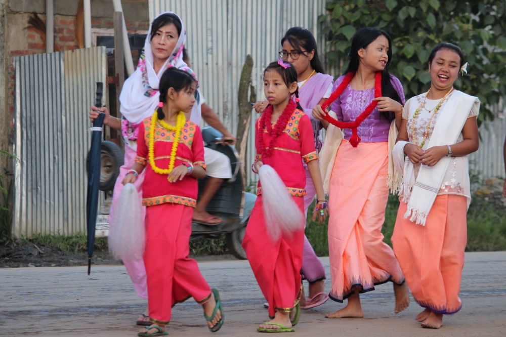 Procession, Smile