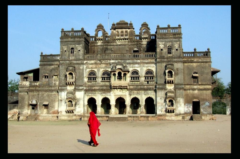 alone, Fort