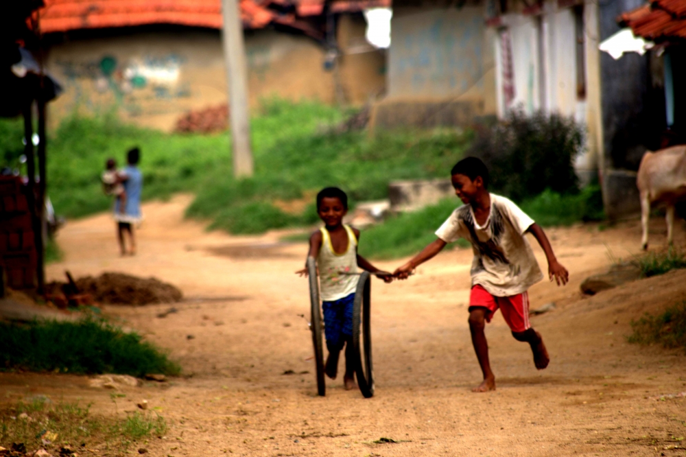 child attitude, #cchildren#village#road#play#nikon
