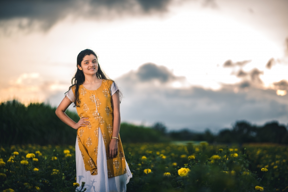 Farm Girl, farm, girl, beautiful, cute, flower, background, evening, light, morning, sunset, sunrise, fashion, style, pose, smile, 