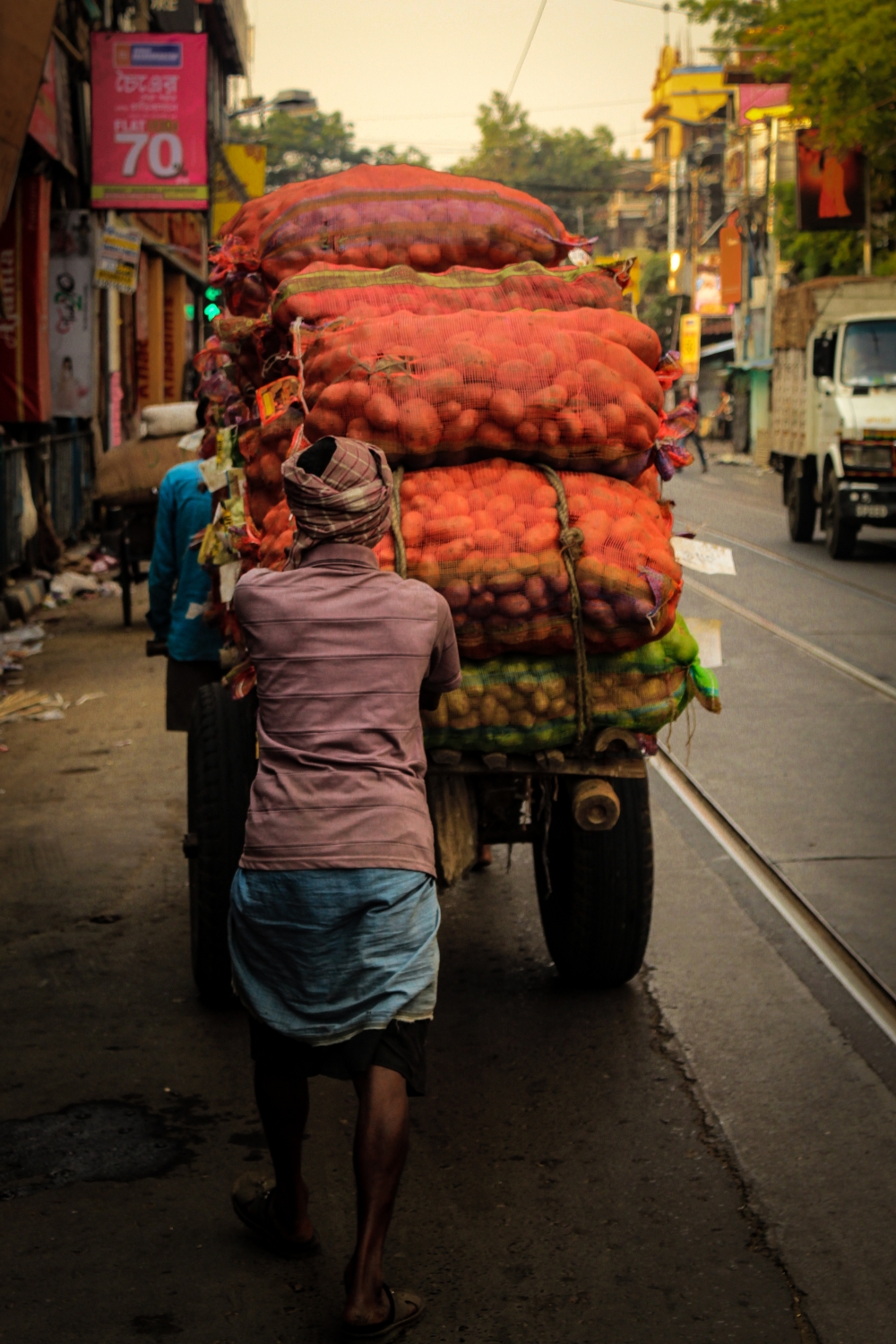 A Busy Schedule,  #street_photography#bonding#spinning_wheel #togetherness#achive_goal, 