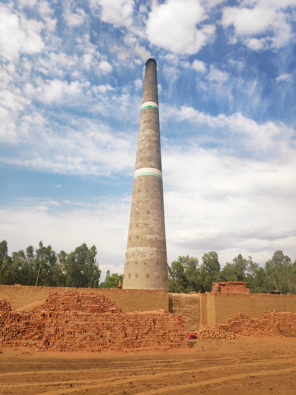 Ite ka bhatta, Brick chimney smoke sky nature scenery 