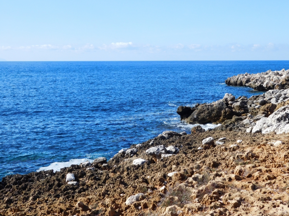 Sea, nature, beach, landscape, travel, blue, coast, water, sky, view, beautiful, cloud, summer, scenic, scenery, clouds, europe, uk, norfolk, cloudy, east anglia, north seasea, eccles-on-sea, england, hand, sea, ocean, sand, background, outdoors, hill
