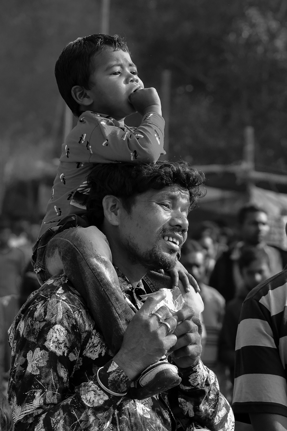 Enjoy Together, Candid... street..