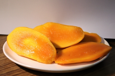 Fresh juicy Mangoes from India